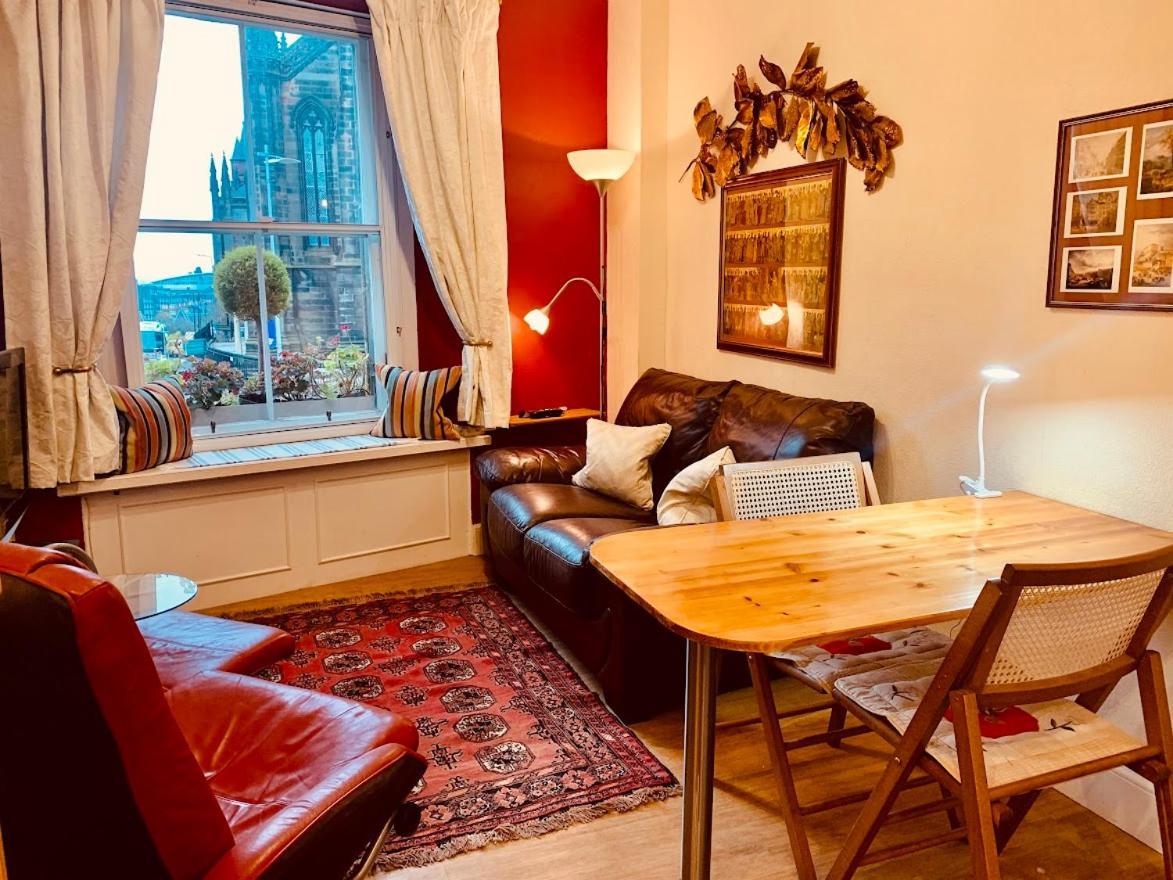 Royal Mile Apt, Just 1 Min From Edinburgh Castle! Exterior foto