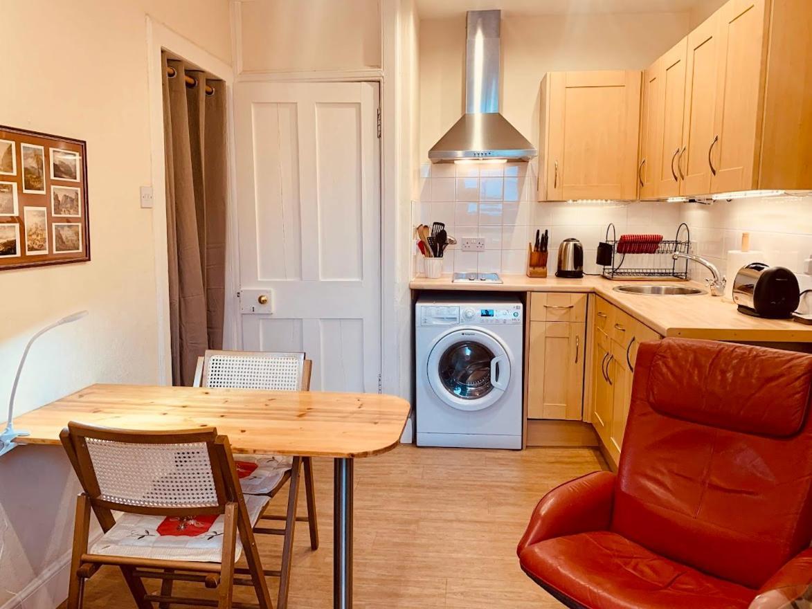 Royal Mile Apt, Just 1 Min From Edinburgh Castle! Exterior foto